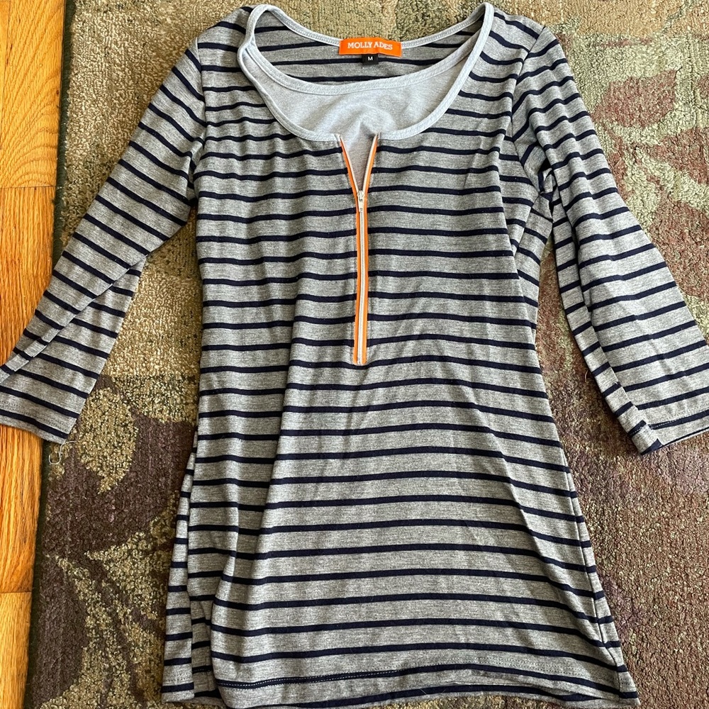 3/4 length stripped nursing shirt with zipper